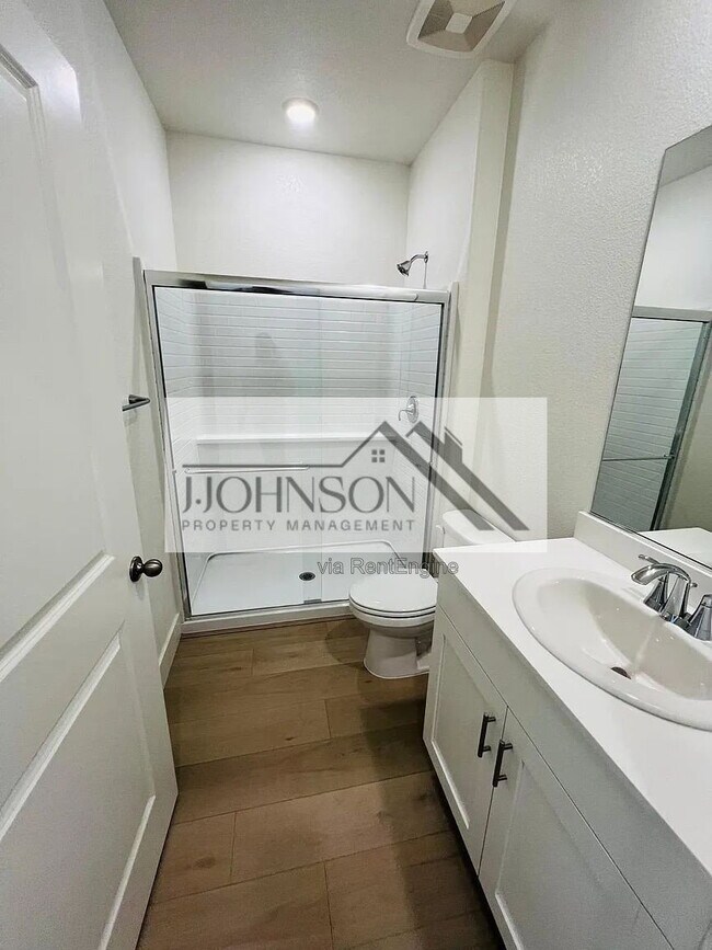 Building Photo - 16492 Bandon Ln