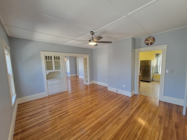 Building Photo - 100 Medford St