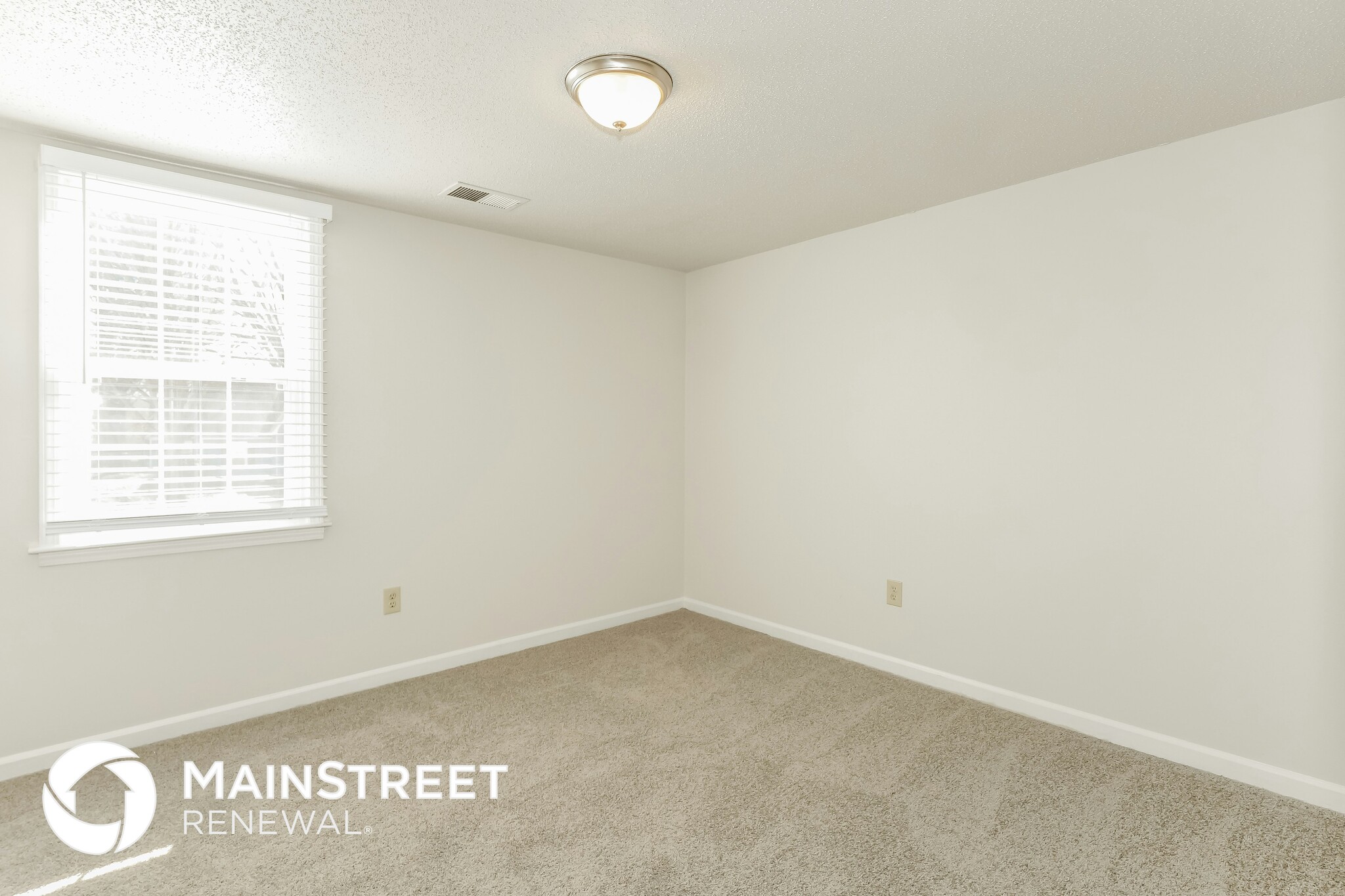 Building Photo - 8018 Cross Village Dr