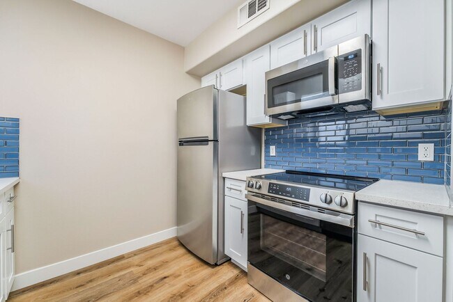 Building Photo - Elevated Henderson Living in a Gated Resort-Style Community!