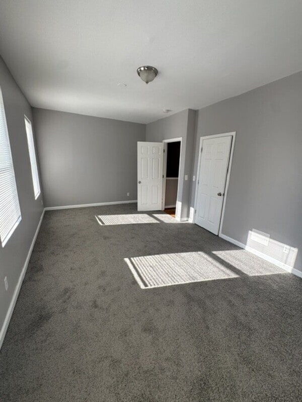 Building Photo - 2101 Chelsea Terrace