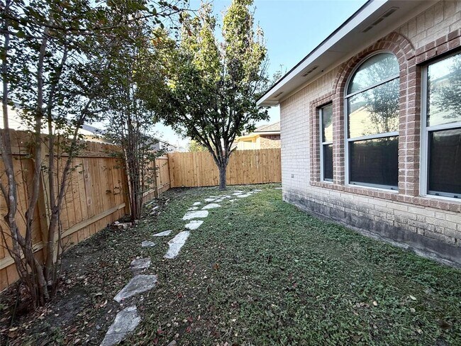 Building Photo - 3916 Bonnie Ln