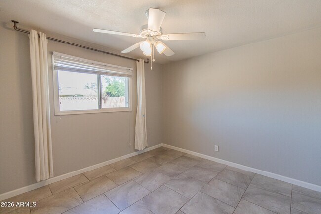 Building Photo - 1620 S Hardy Dr