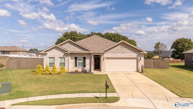 Building Photo - 117 Red Fox Wy