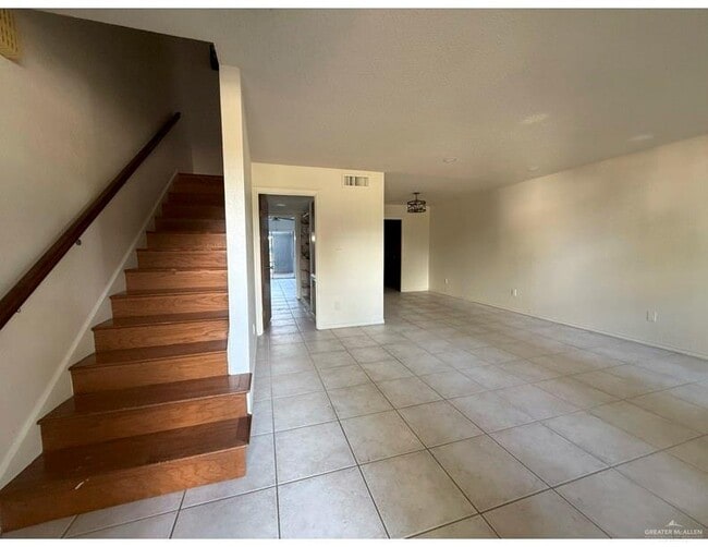 Building Photo - 12 Wichita Ave