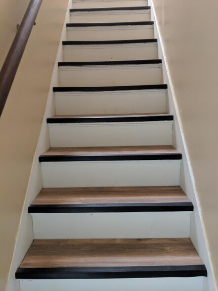 Building Photo - 3606 Pary Ave