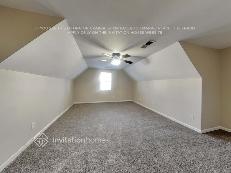 Building Photo - 921 Upland Ives Dr