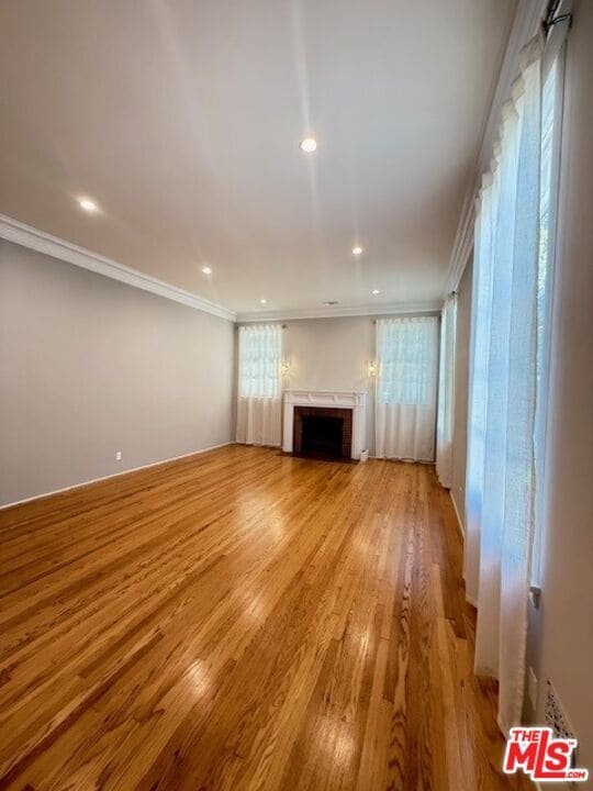 Building Photo - 2515 Canyon Dr