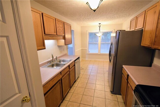 Building Photo - 6475 Applewhite Rd