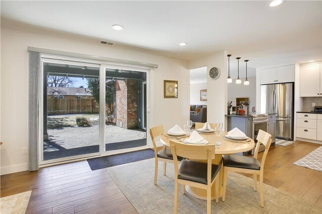 Building Photo - 808 Buckeye St