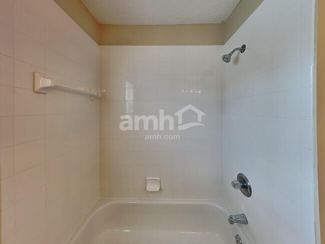 Building Photo - 729 Porto Cristo Ave