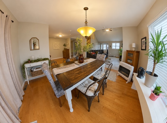 Building Photo - 3D Tour Available-HUGE Bedrooms + 2-Car Garage + Pet Friendly + Washer and Dryer Included! Availa...