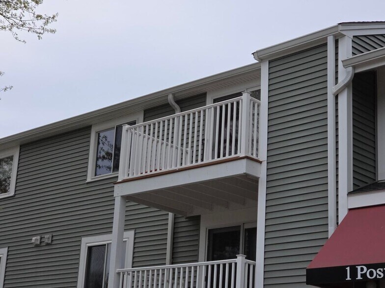 Building Photo - 1 Post Oak Ln