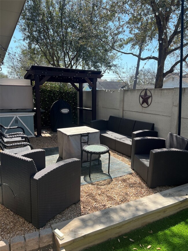 Building Photo - 4743 Glen Isle Dr