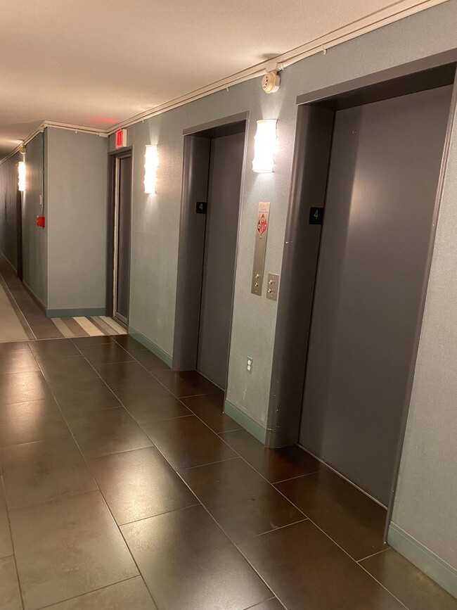 Building Photo - Efficiency close to Dupont Circle