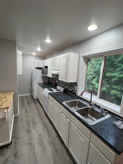 Building Photo - 10635 Woodchuck Ln SE