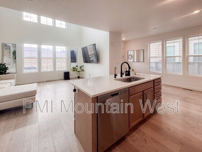 Building Photo - 11682 S Bingham Rim Rd