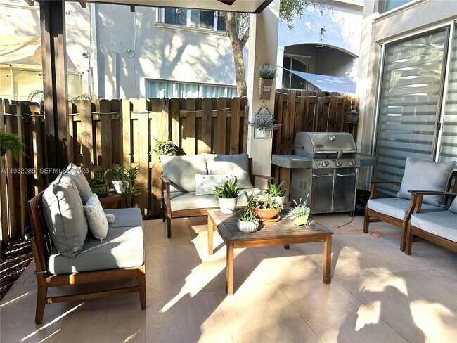 Building Photo - 11562 NW 80th St