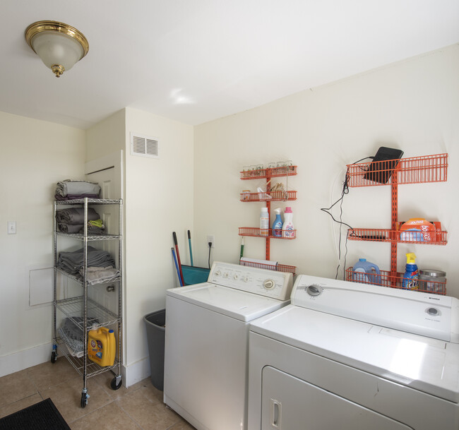 Laundry Room (shared with downstairs unit) - 403 Gillespie St