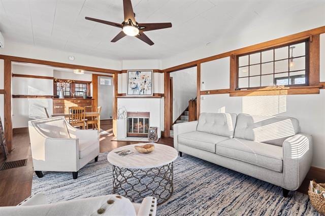 Building Photo - 504 W Seerley Blvd