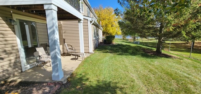 Building Photo - 1911 Windsong Dr