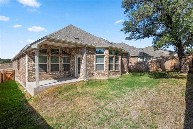 Building Photo - 1425 Cole Ests Dr