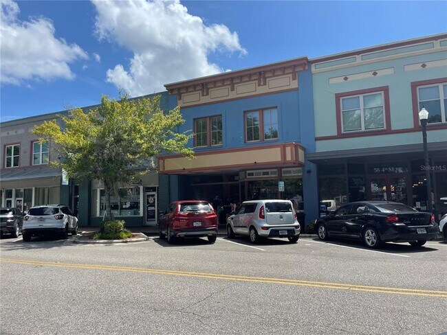 Building Photo - 2000 15th Ct NW