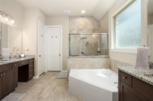 Building Photo - 13013 Deep Marine Dr