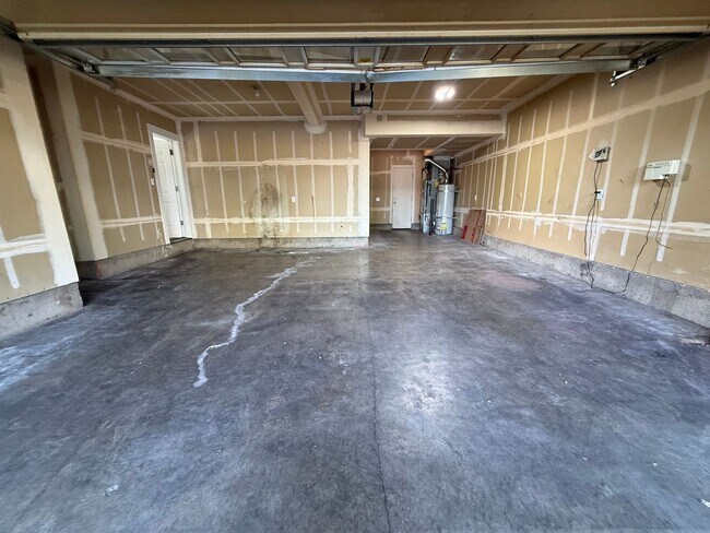 Building Photo - 20604 SW Sister Ln