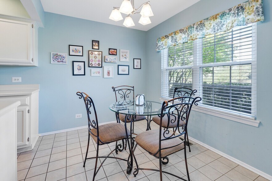 Building Photo - 2344 County Farm Ln