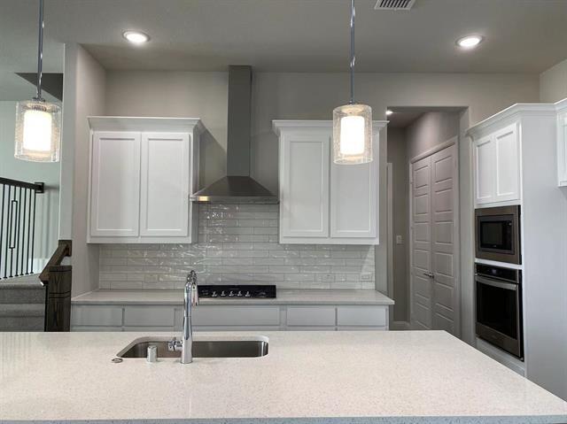 Building Photo - 13034 Scissortail Dr