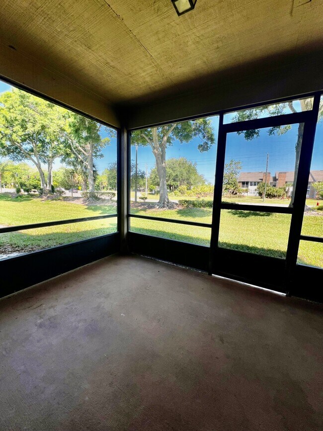 Building Photo - 107 White Fawn Dr