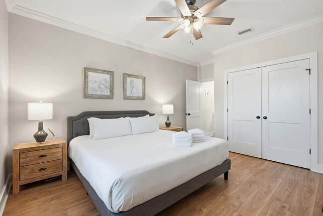 Building Photo - 21310 Pompano Ave