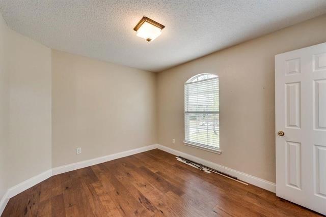 Building Photo - 3009 Larkspur Ct