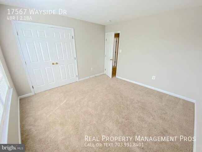 Building Photo - 17567 Wayside Dr