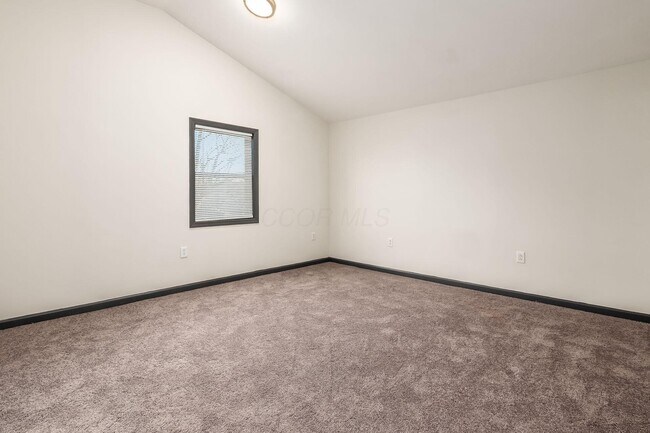 Building Photo - 28 Rodgers Ave