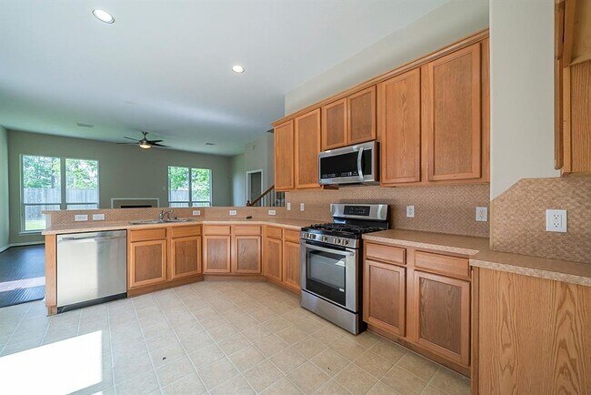 Building Photo - 1023 Casting Springs Way