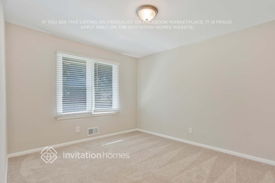 Building Photo - 3887 Sable Dr