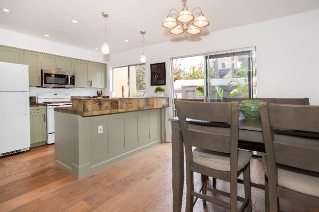 Building Photo - 7988 Mission Center Ct