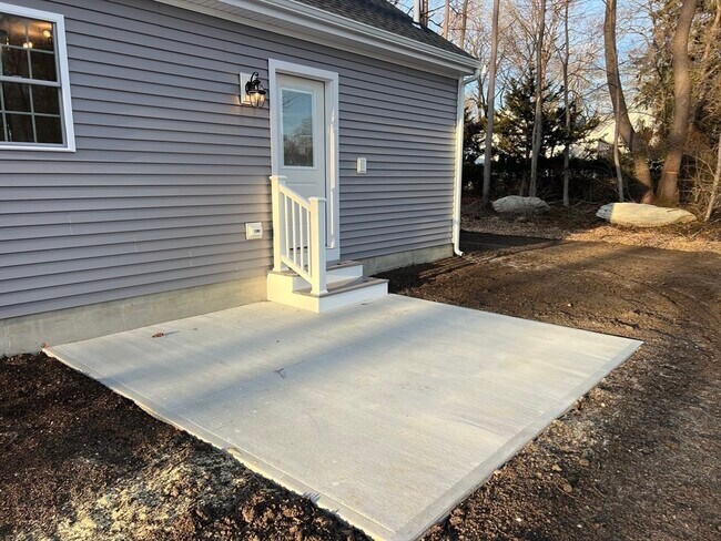 Building Photo - 4 Hummingbird Path