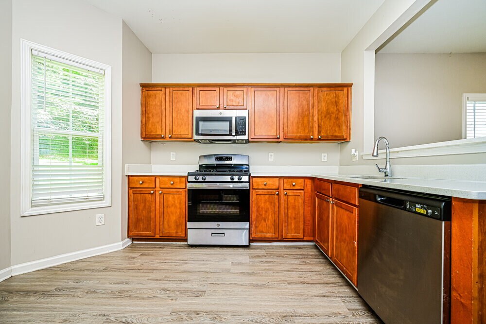 Building Photo - 512 Anglewood Trace