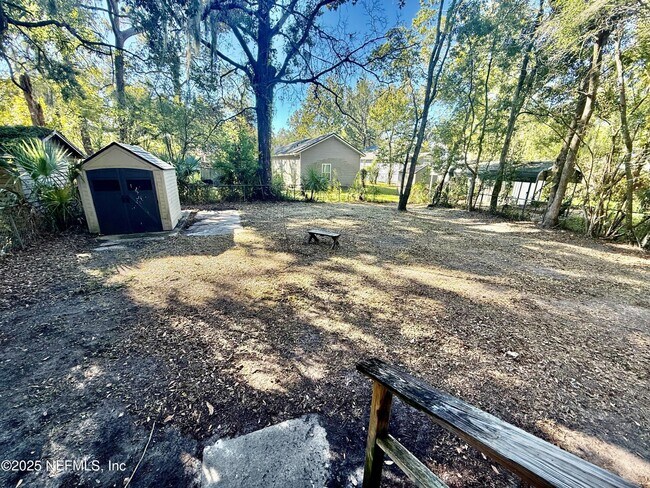 Building Photo - 2780 Sunnyside St