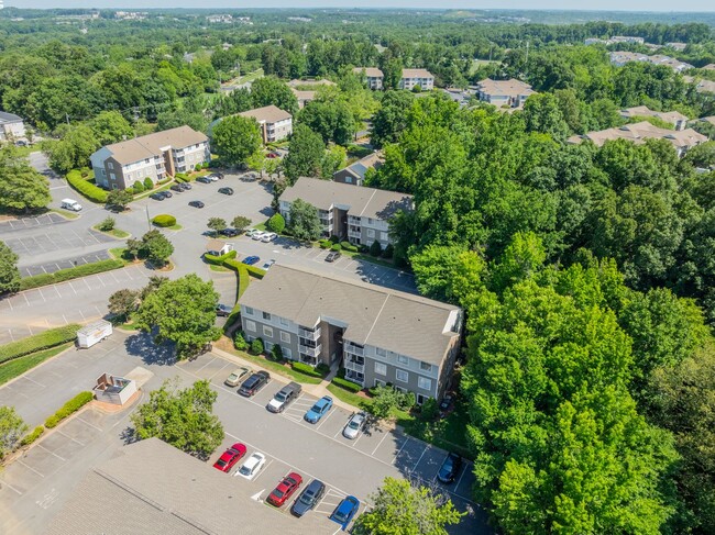 Building Photo - 9535 University Terrace Dr