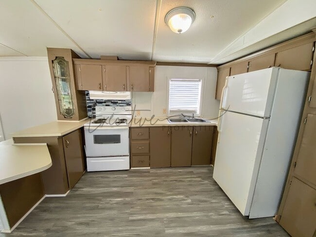 Building Photo - Move-In Ready 3 Bedroom in Iowa – $950/mo