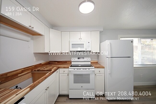 Building Photo - 159 Oasis Dr