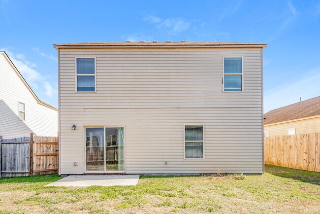 Building Photo - 9340 Hoffman Pl