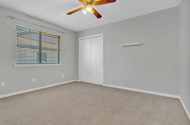Building Photo - 1708 Wild Horse Ln