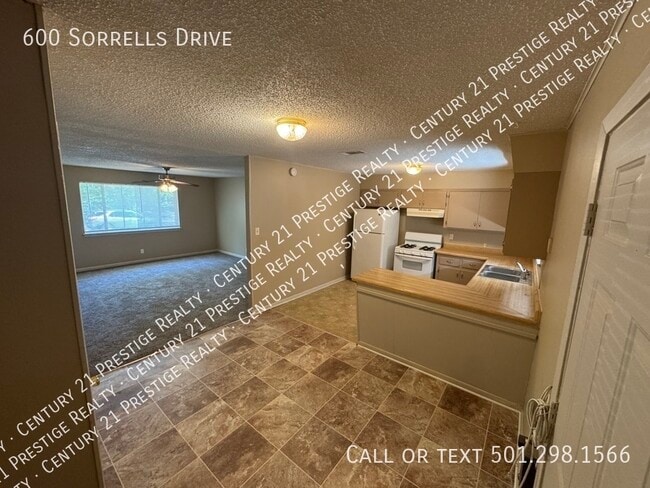 Building Photo - 600 Sorrells Dr