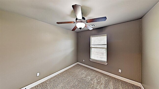 Building Photo - 17332 Hardwood Pl