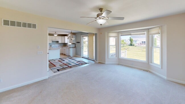 Building Photo - 3 Bedroom House for Rent